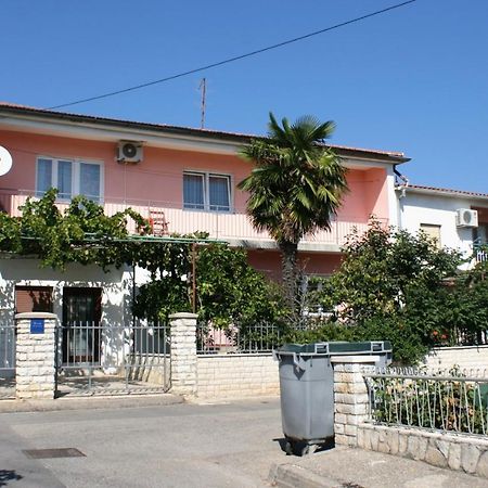 Apartments With A Parking Space Pula - 6985 Exterior foto